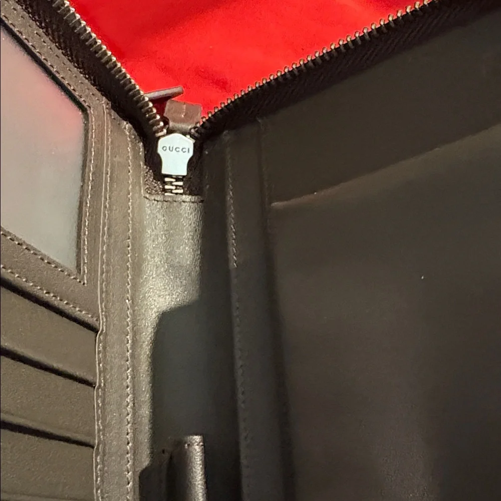 Wallet - Picture 5 of 5